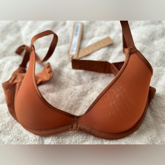 SKIMS Rusty Orange Bronze Weightless Scoop Bra 30B - Picture 1 of 8